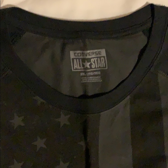 T shirt - Picture 2 of 3